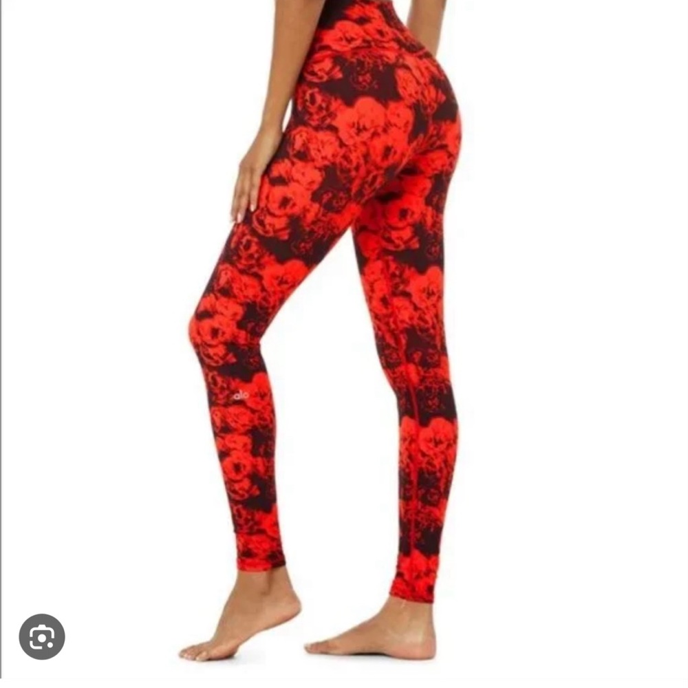 Alo Yoga Red Roses High Waisted Legging / Size L